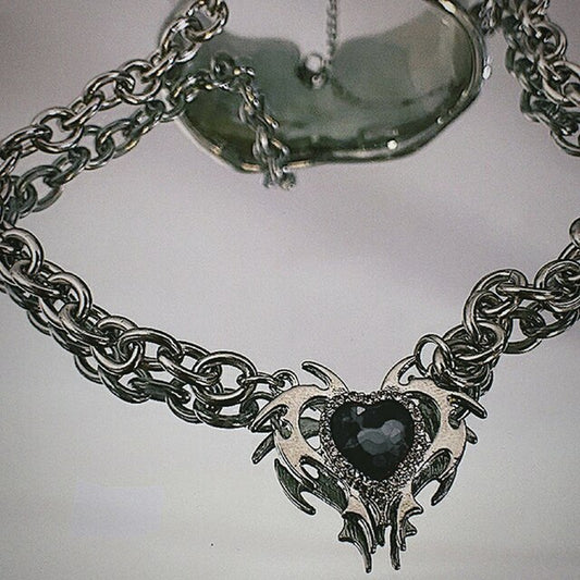 Stone Heart Tribal Thorns Necklace 